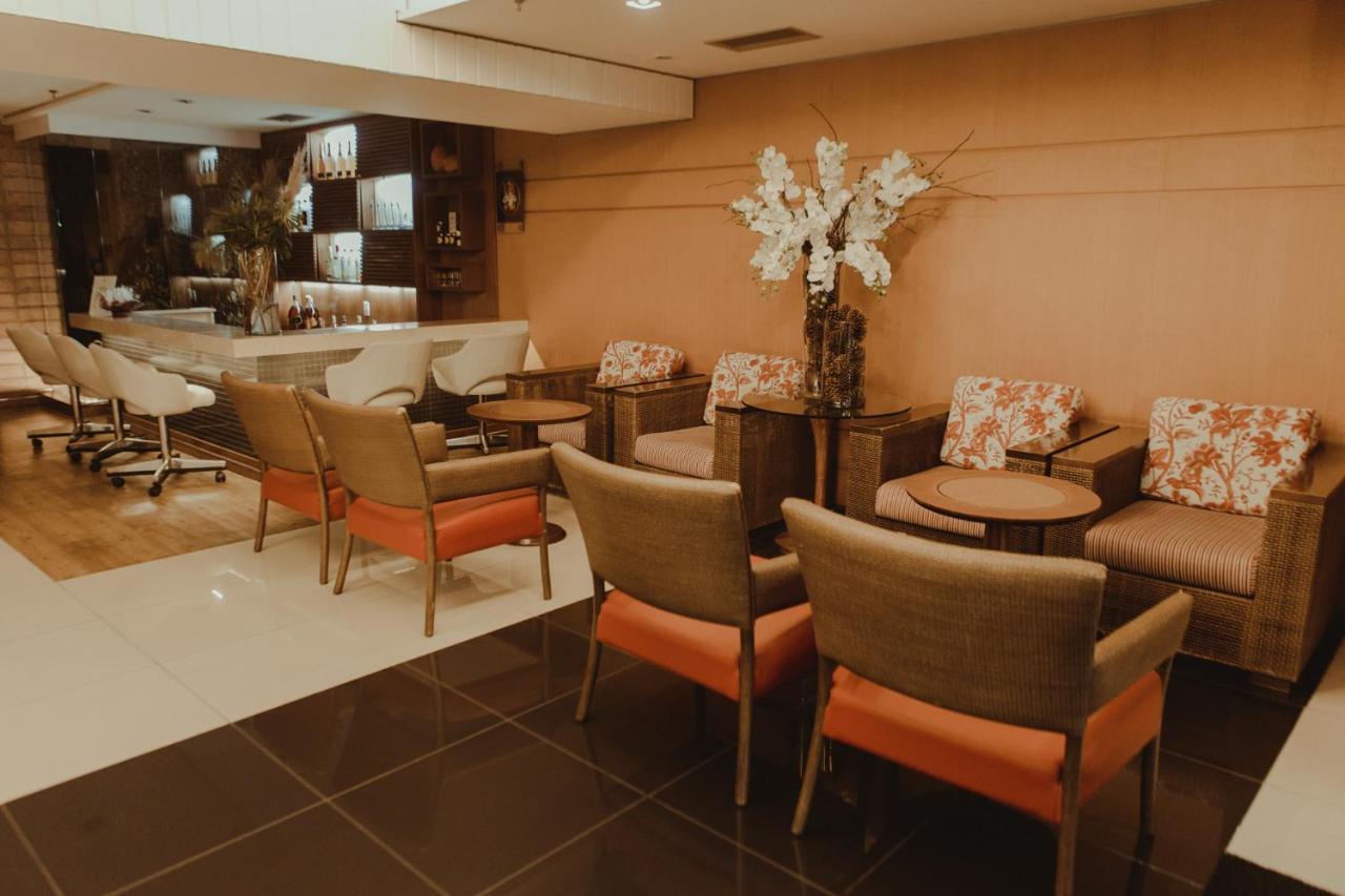 Hotel Habitare โนวาฟริบูร์โก ภายนอก รูปภาพ